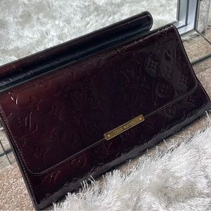 Louis Vuitton clutch